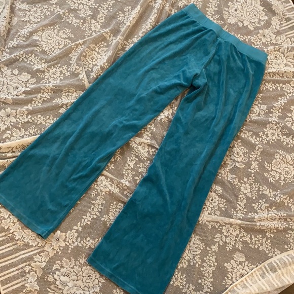 Y2K Juicy Couture Blue VELOUR Tracksuit SET JET SET TRAVEL - Picture 15 of 16